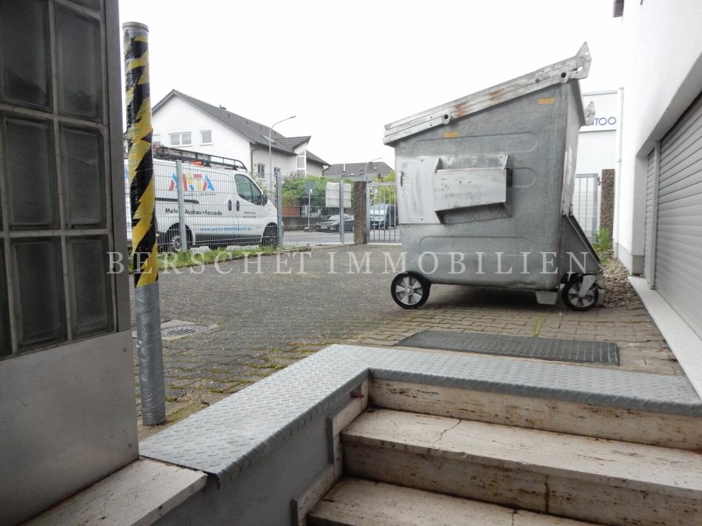  Treppe zum Büro