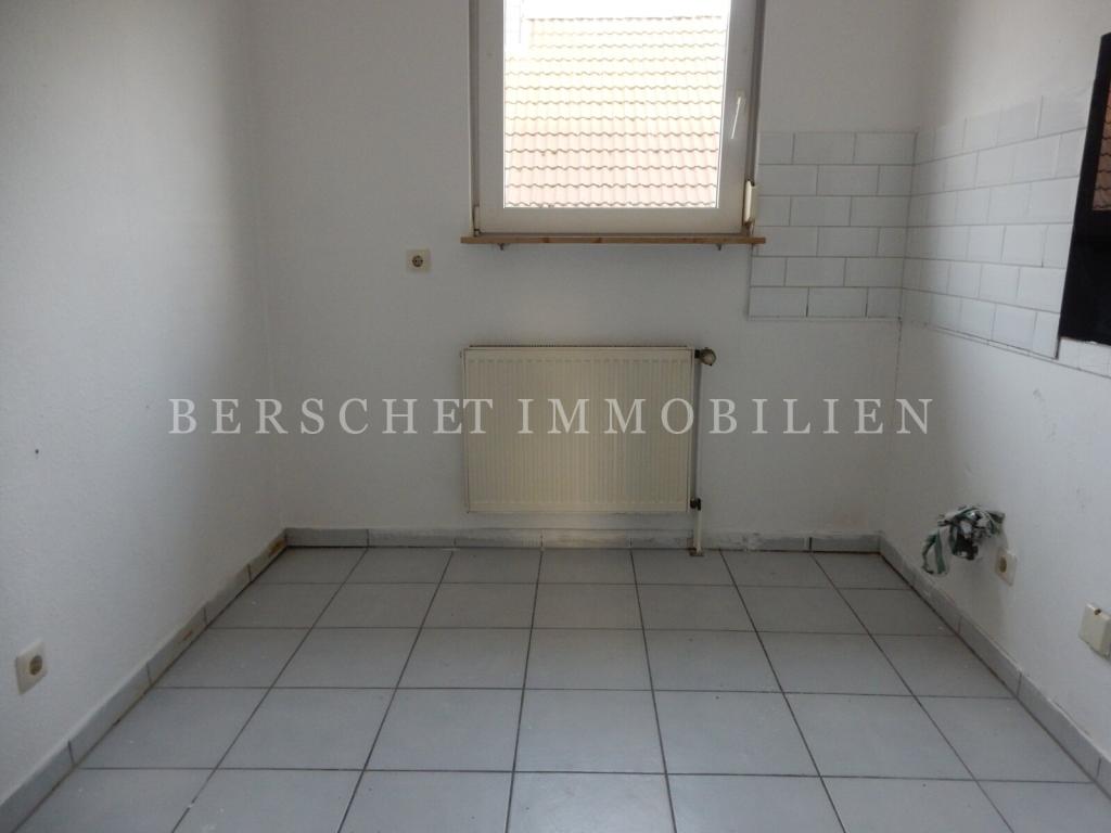 3-Zimmer DG-Wohnung mit Balkon, 2 Stellplätzen und Gartennutzung in Obertshausen - Foto 4