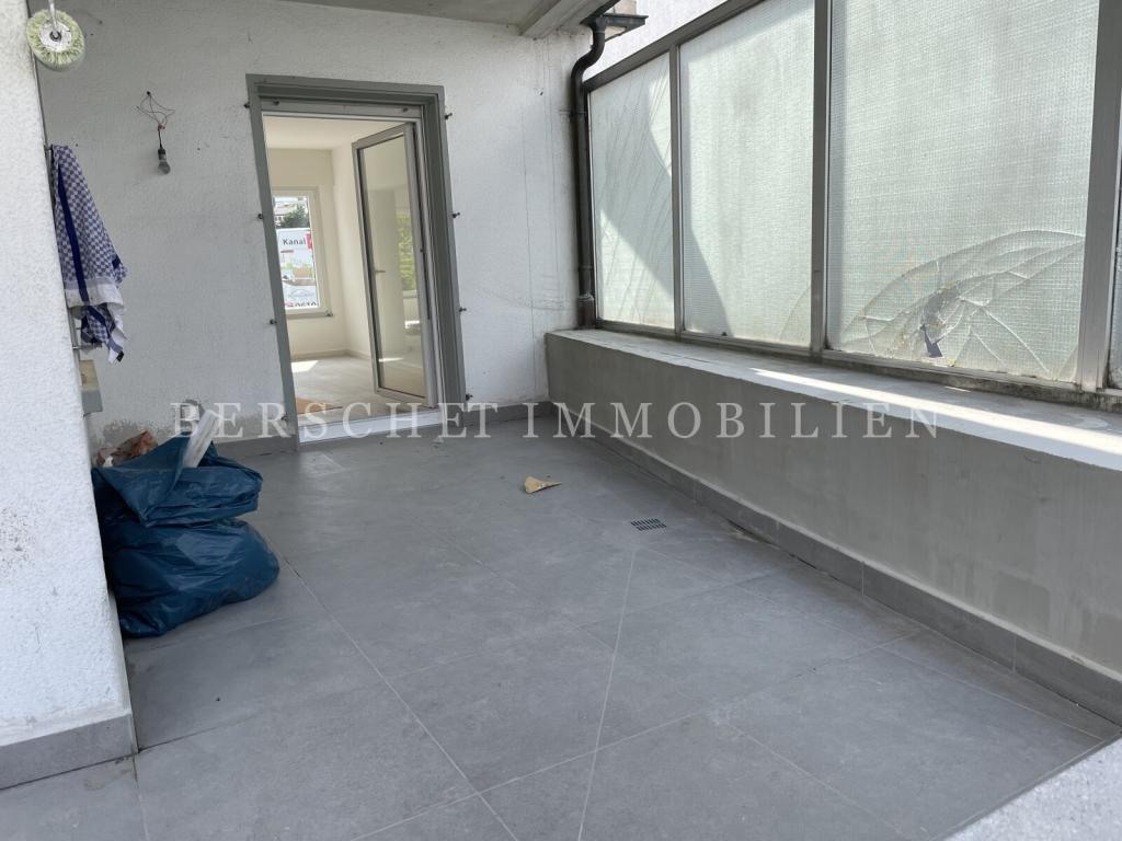 Wohnen in der Stadtvilla, Erstbezug nach Kernsanierung in Obertshausen - Photo 2