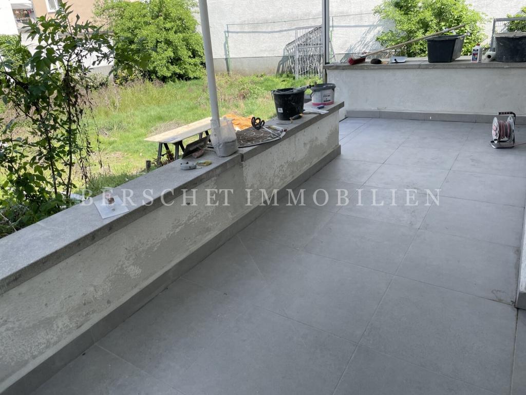 Wohnen in der Stadtvilla, Erstbezug nach Kernsanierung in Obertshausen - Photo 3