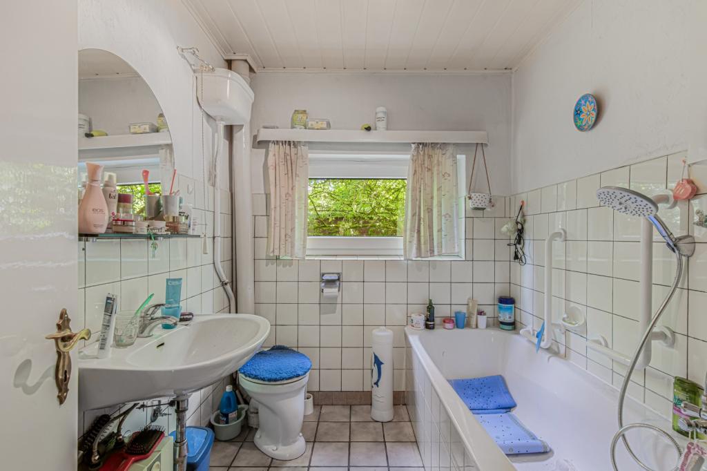 .Wannenbad Erdgeschoss