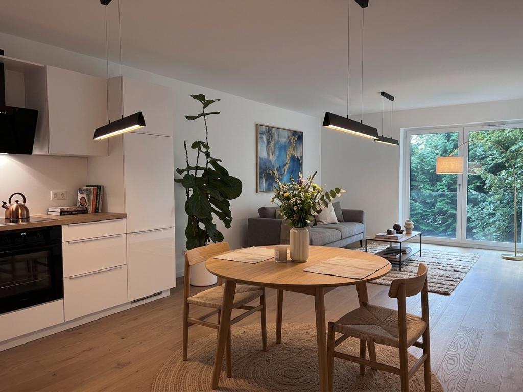 Schicke 2ZKB Wohnung mit Loggia im Herzen von Gütersloh - Innenstadt | Tiefgaragenstellplatz - Photo 2