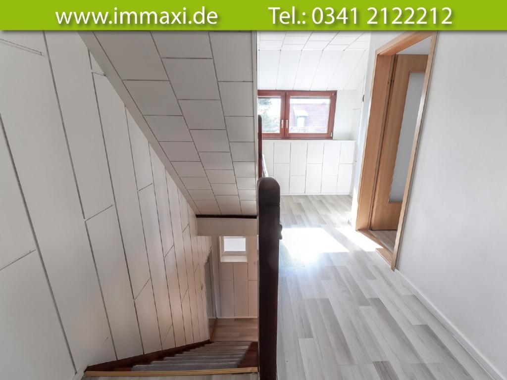 Flurbereich-Treppe-Obergeschoss-(2)