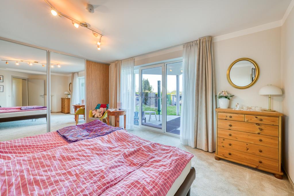 Schlafzimmer Untergeschoss