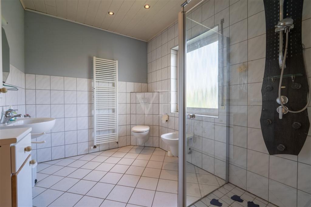 Bad mit Dusche