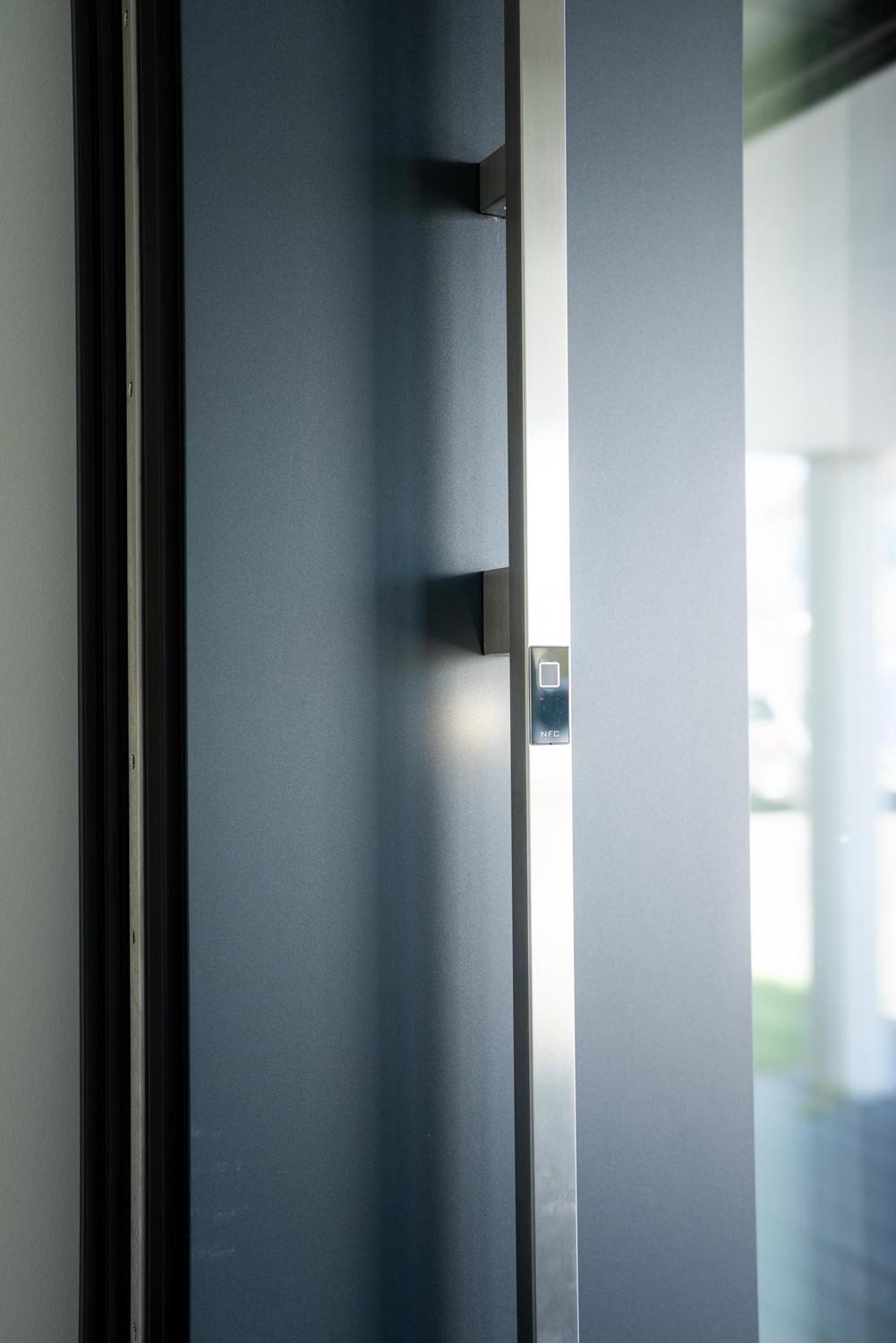 Detail Eingangstür- Fingerprint