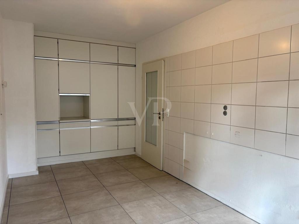 3,5-Zimmer-Wohnung in fantastischer Blicklage - inklusive Fahrstuhl und TG-Stellplatz - Photo 1