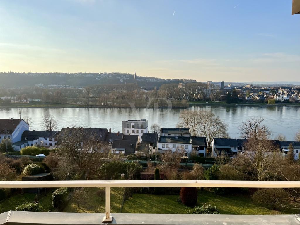 3,5-Zimmer-Wohnung in fantastischer Blicklage - inklusive Fahrstuhl und TG-Stellplatz - Photo 4