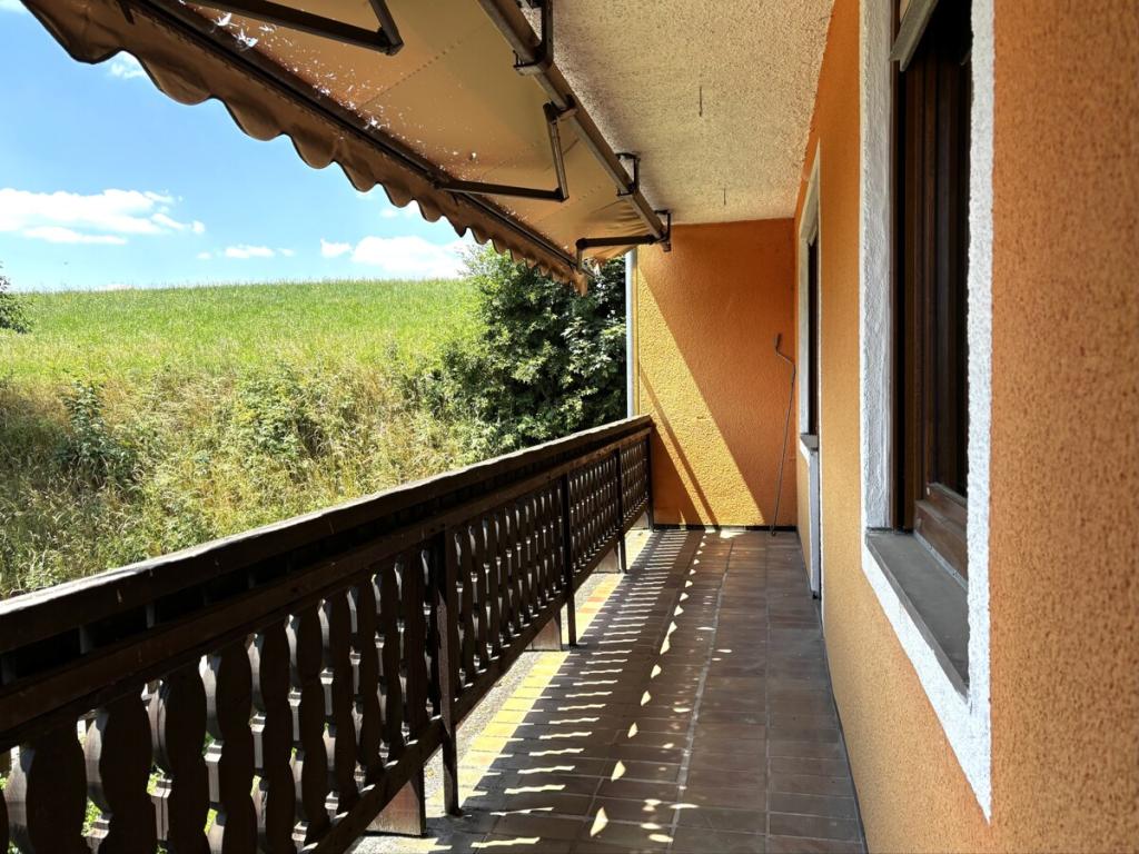 Wohnen im Grünen – 3-Zimmer-Wohnung mit Balkon in Wildstein bei Teunz - Foto 3