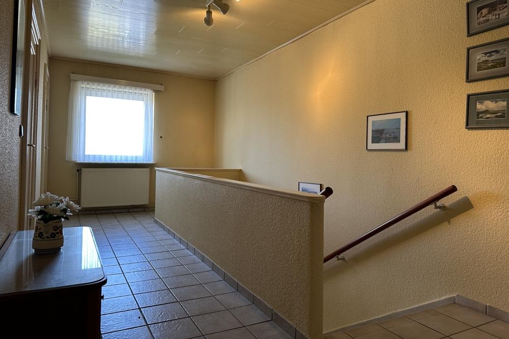 Flur ins Obergeschoss Wohnung 2