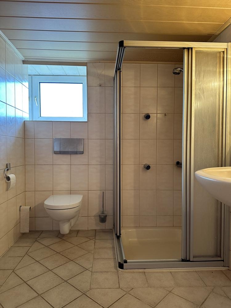 Bad Erdgeschoss Wohnung 2