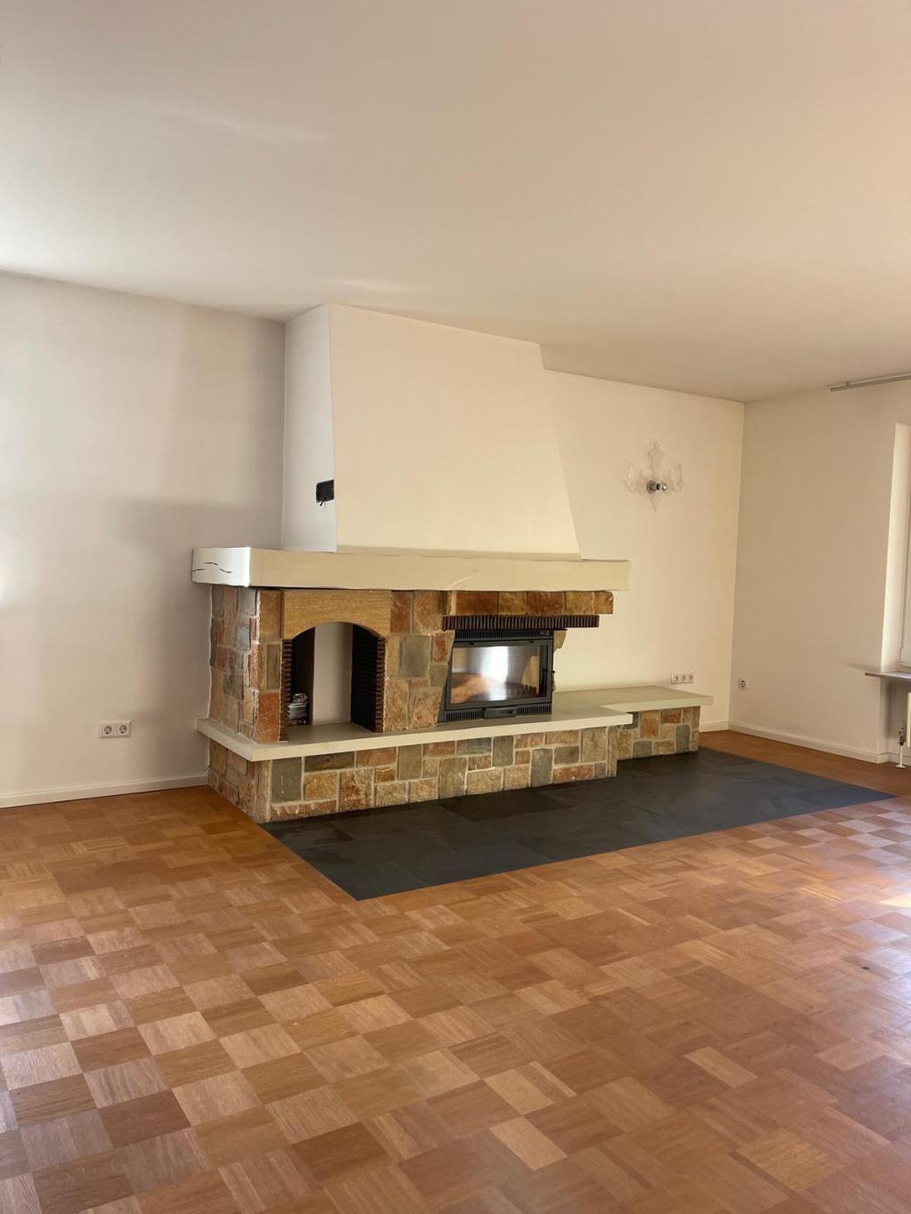 Wohnbereich mit Kamin