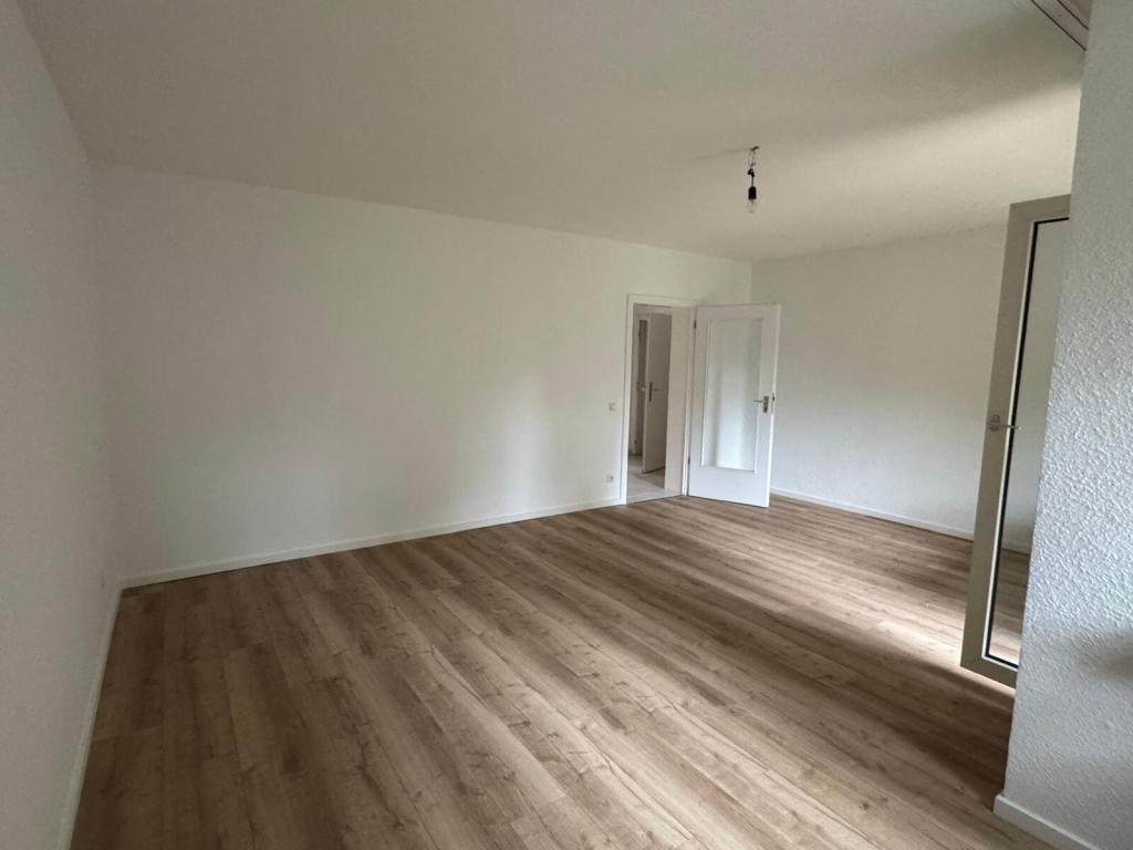2-Zi Wohnung in Düsseldorf-Urdenbach mit Balkon - Foto 1