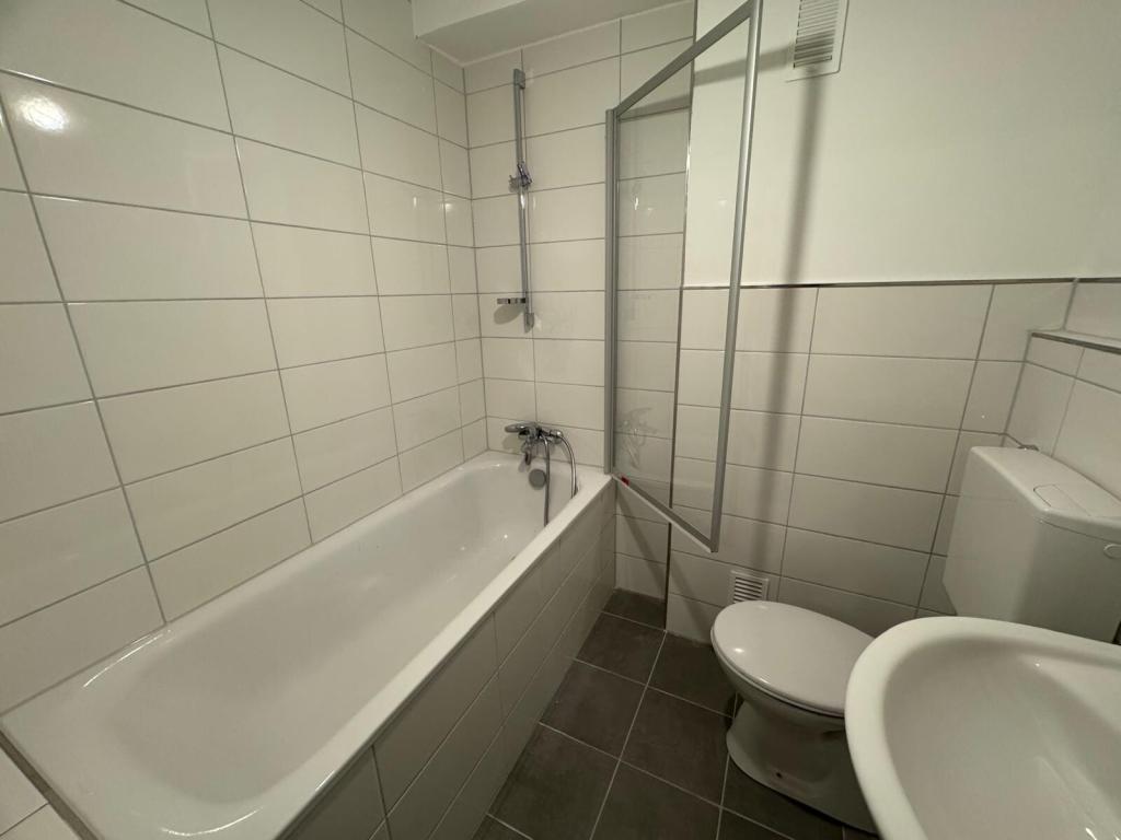 3-Zi Wohnung in Düsseldorf-Urdenbach mit Balkon - Foto 4