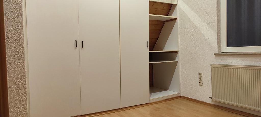 Helle Dachgeschoss Studio Wohnung - Photo 1