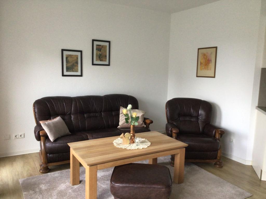 Modernes und seniorengerechtes Wohnen in Himmelpforten: 2-Zimmer-Wohnung mit Balkon und Einbauküche - Foto 1