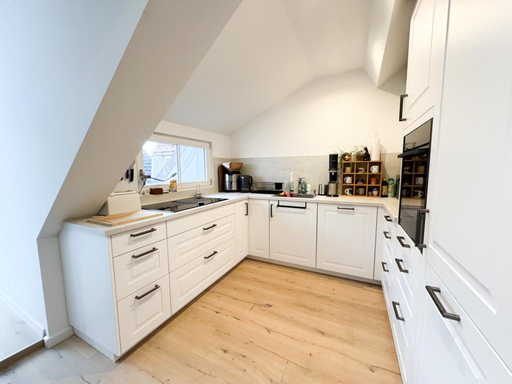 Exklusives Wohnen über den Dächern von Villingen: Kernsanierte Maisonette-Wohnung zur Miete - Photo 1