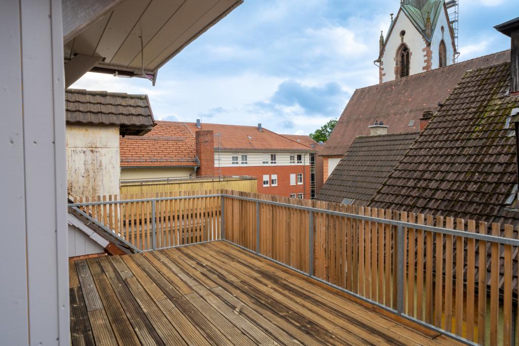 Exklusives Wohnen über den Dächern von Villingen: Kernsanierte Maisonette-Wohnung zur Miete - Photo 5