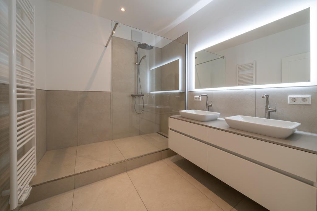 Exklusives Wohnen über den Dächern von Villingen: Kernsanierte Maisonette-Wohnung zur Miete - Photo 4