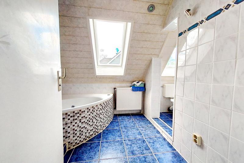 Badezimmer DG