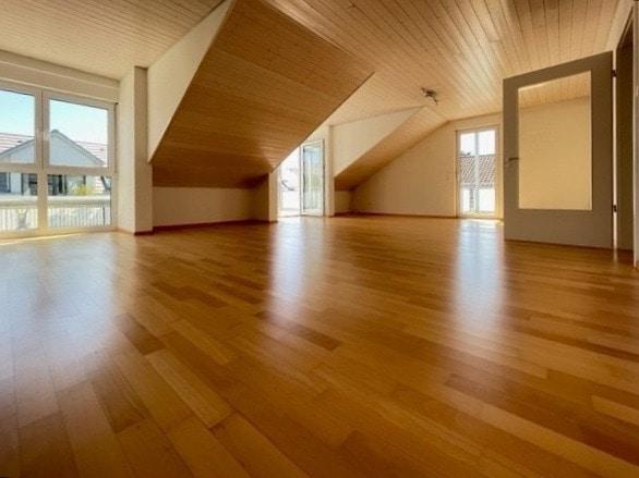 Lichtdurchflutetes Wohn- und Esszimmer