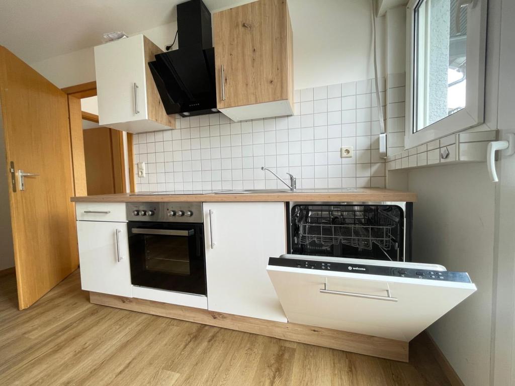 Gemütlich wohnen mit Balkon und Einbauküche - Foto 4