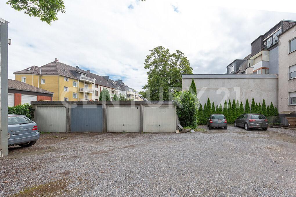 Garage & Stellplätze