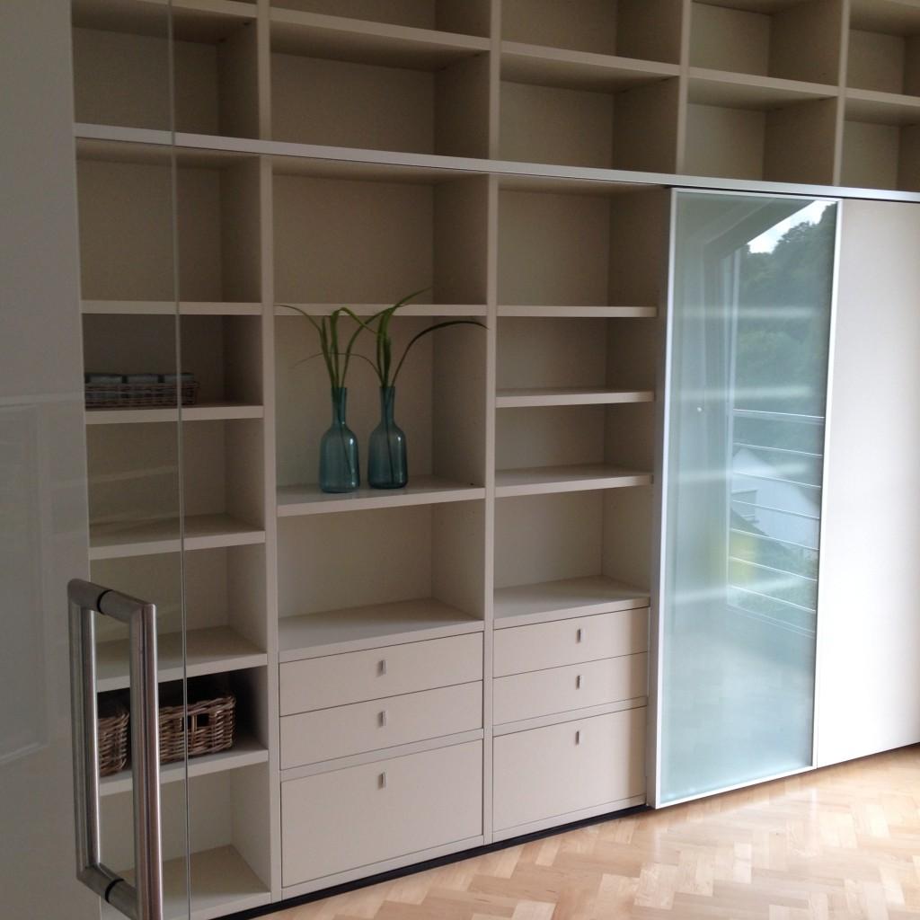 Zimmer mit Einbauschrank