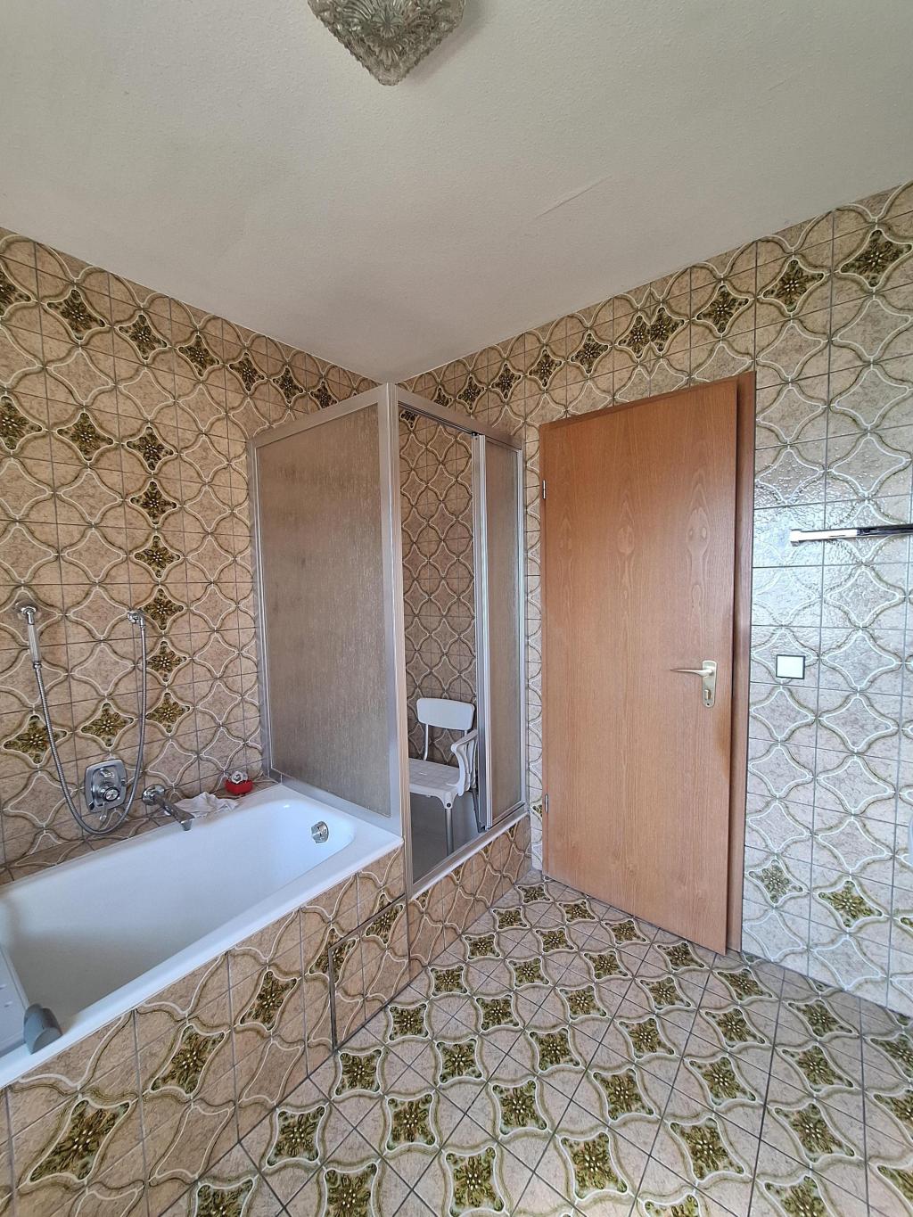 Badezimmer EG
