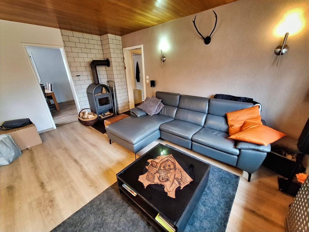 Wohnzimmer mit Kaminofen