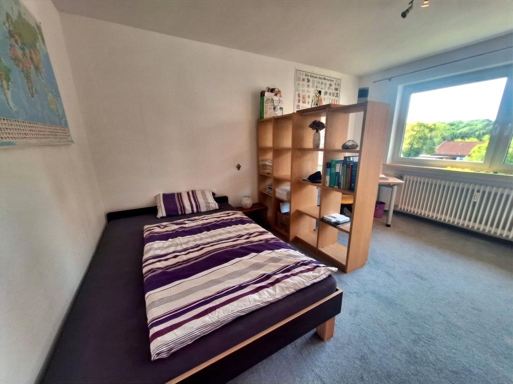 Schlafzimmer 2 & Balkonzugang