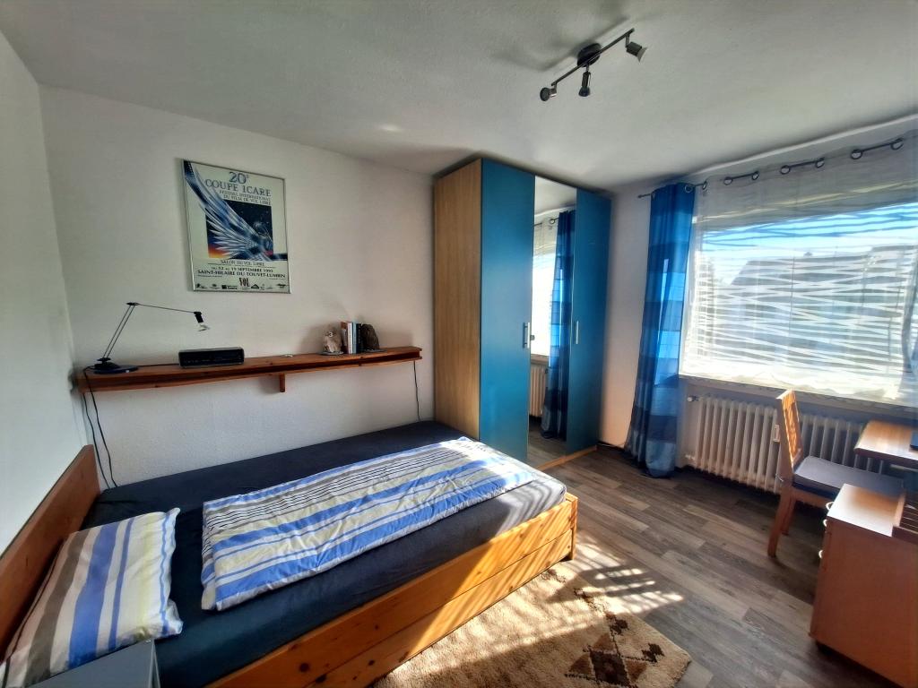 Schlafzimmer 1