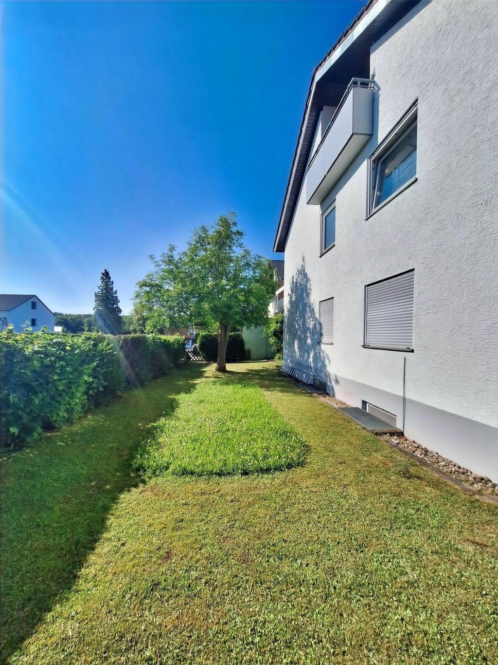 Ostansicht mit Gartenanteil