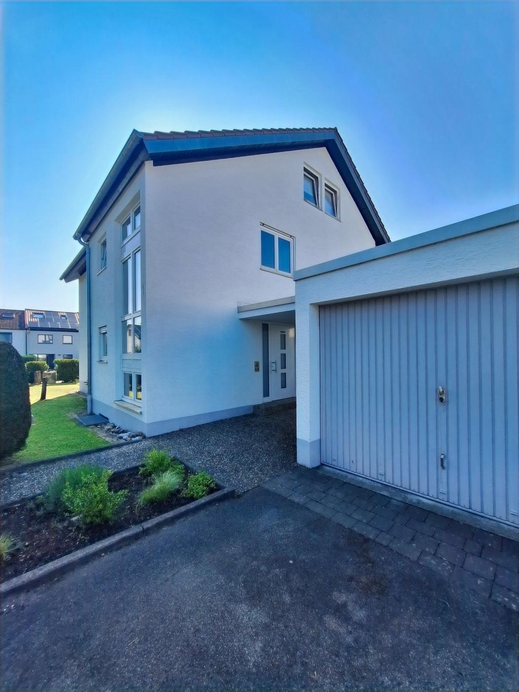 Garage & Westansicht