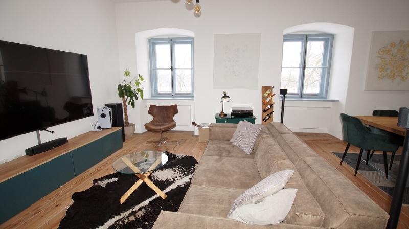 Herrliche 3 Zimmer-Wohnung im Schloss Geltolfing - Foto 1