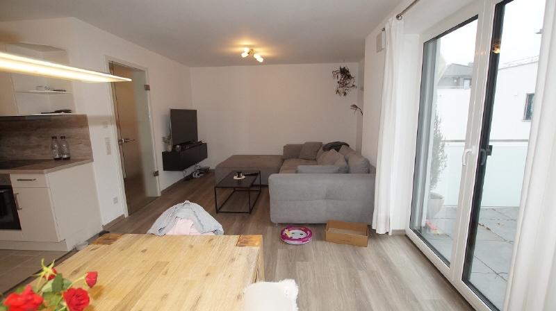 Moderne 3 Zimmer-Wohnung mit Balkon und Einbauküche - Foto 1
