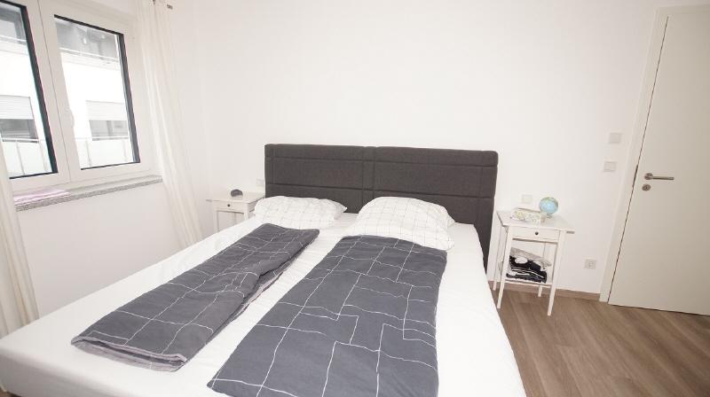 Moderne 3 Zimmer-Wohnung mit Balkon und Einbauküche - Foto 5