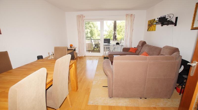 3-Zimmer-Wohnung mit Balkon und Einzelgarage - Foto 3