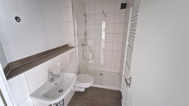 Modernisiertes 1 Zimmer-Appartement mit Balkon - Photo 2