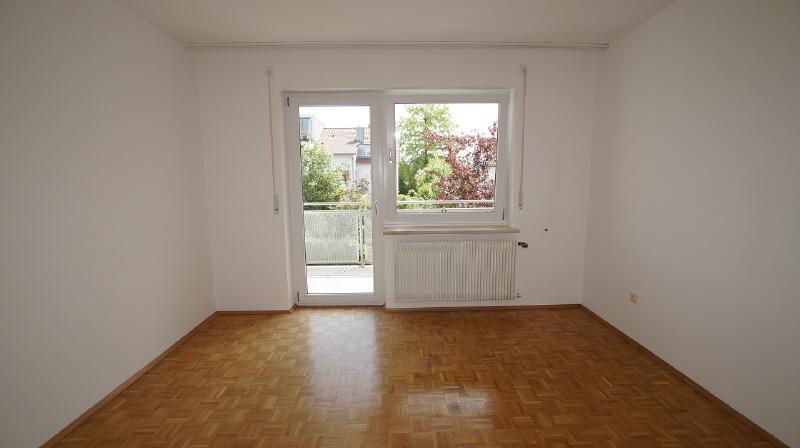 Großzügige 4 Zimmer-Wohnung mit Balkon - Foto 4