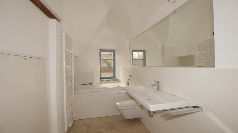 Herrliche 3 Zimmer-Wohnung mit 2 Terrassen im Schloss Geltolfing - Foto 3