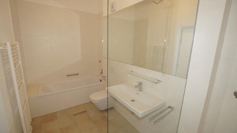 Schöne 3 Zimmer-Wohnung im Schloss Geltolfing - Foto 4