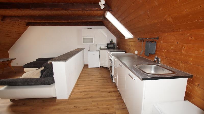 Geräumiges 1 Zimmer-Appartement im Stadtzentrum - Photo 2