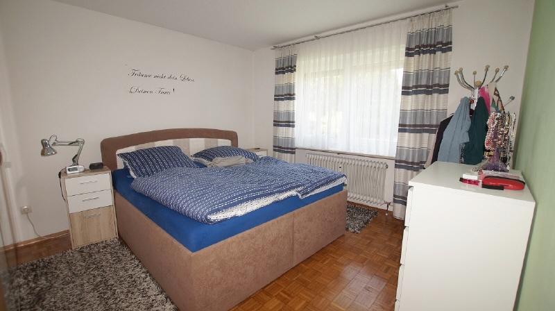 Schöne 3 Zimmer-Wohnung mit Balkon und Garage - Photo 4
