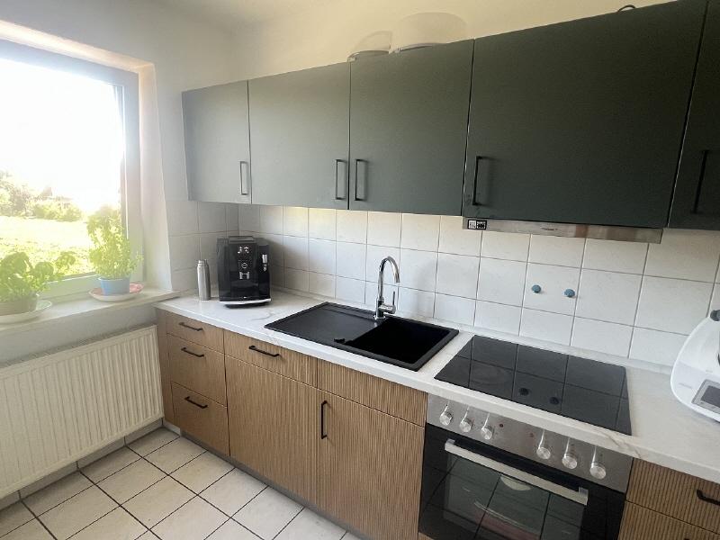 Schöne 3,5 Zimmer-Wohnung mit Balkon und Garage - Foto 2
