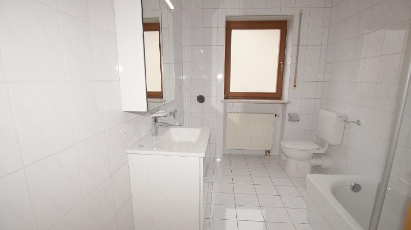Schöne 3,5 Zimmer-Wohnung mit Balkon und Garage - Foto 5