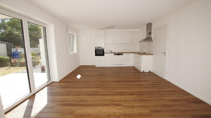 Neuwertige 3 Zimmer-Wohnung Nähe Sünching - KfW40plus - Photo 2