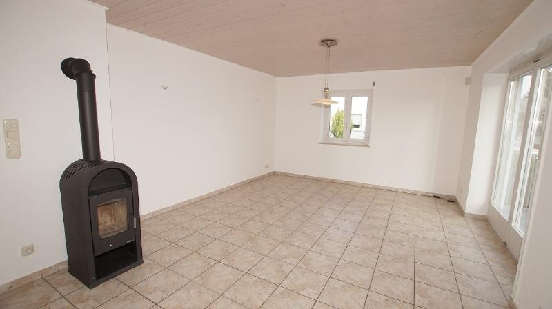 Gepflegtes Einfamilienhaus mit großer Terrasse und schönem Garten - Foto 1
