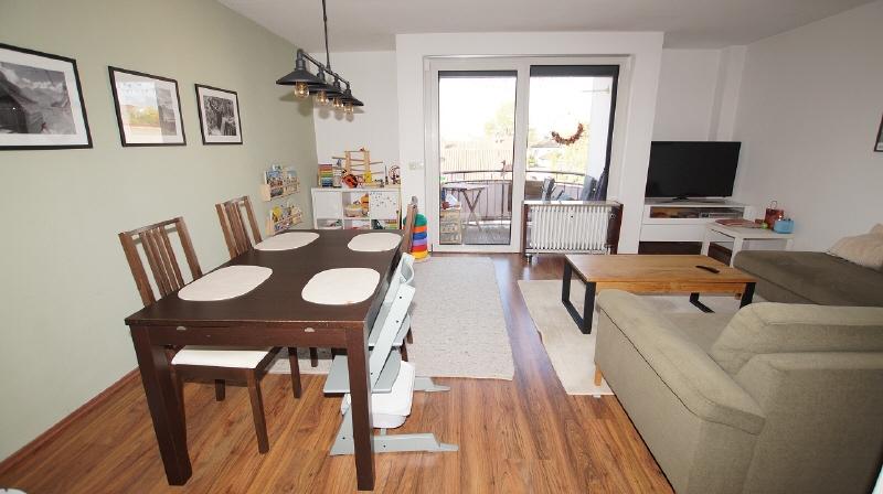 Schöne 4 Zimmer-Wohnung mit 2 Balkonen - Photo 3
