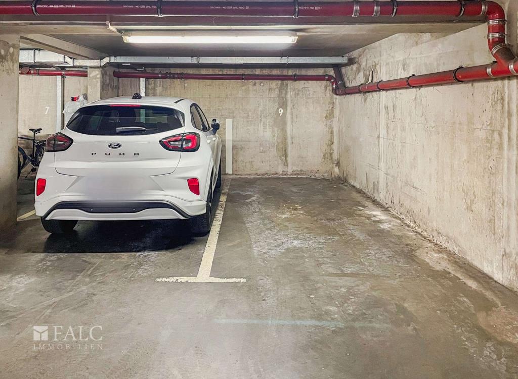 Eigener Tiefgaragenstellplatz